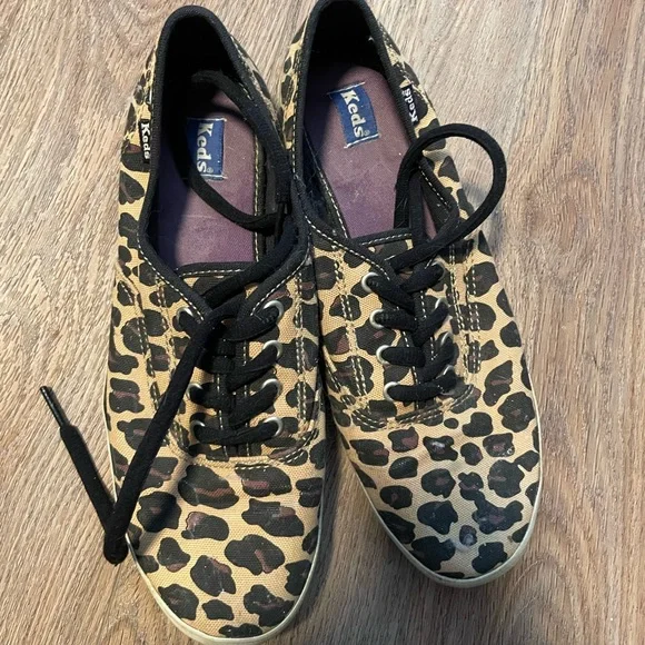 3 for $30 Leopard print keds - Picture 2 of 3